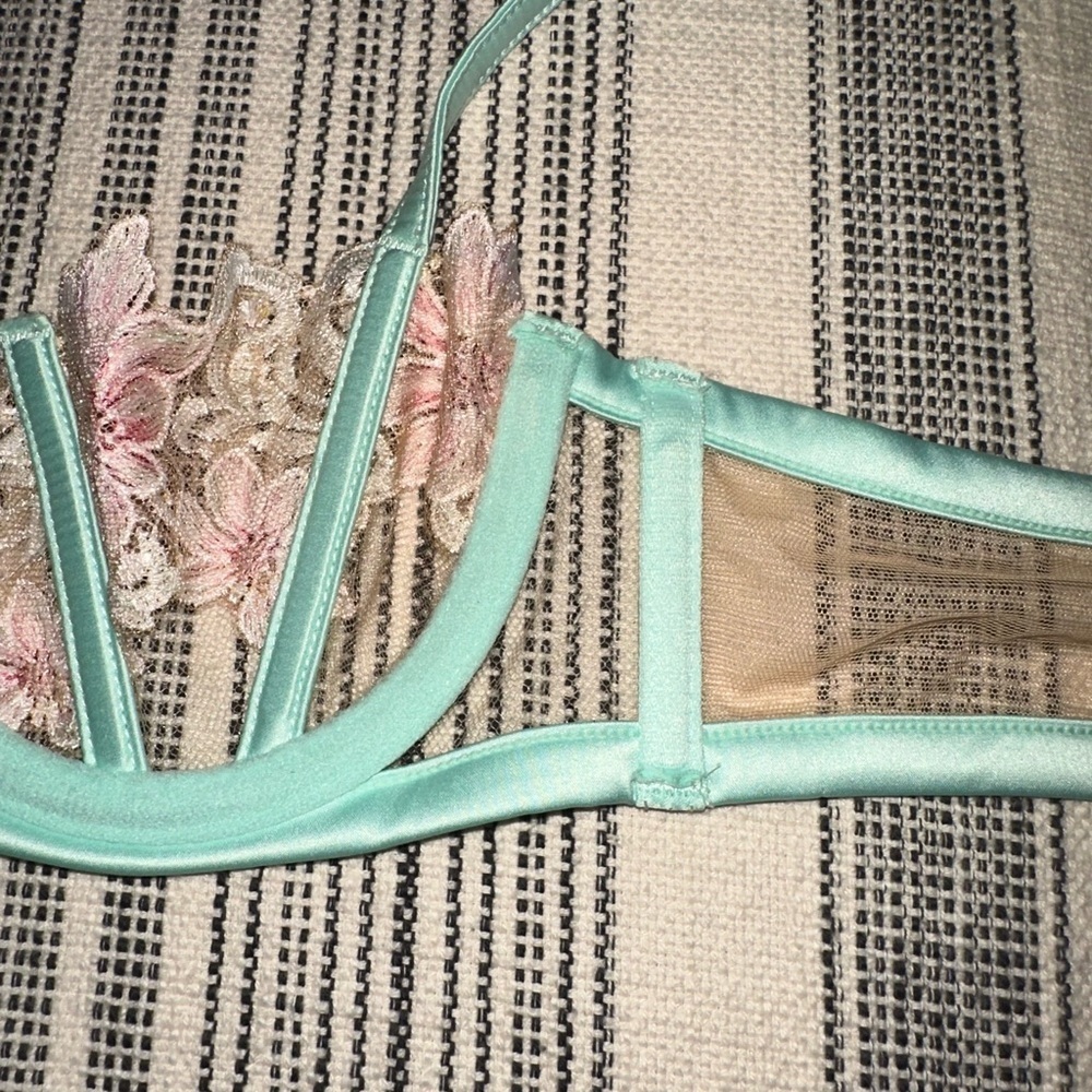 Honey Birdette - Picture 11 of 14